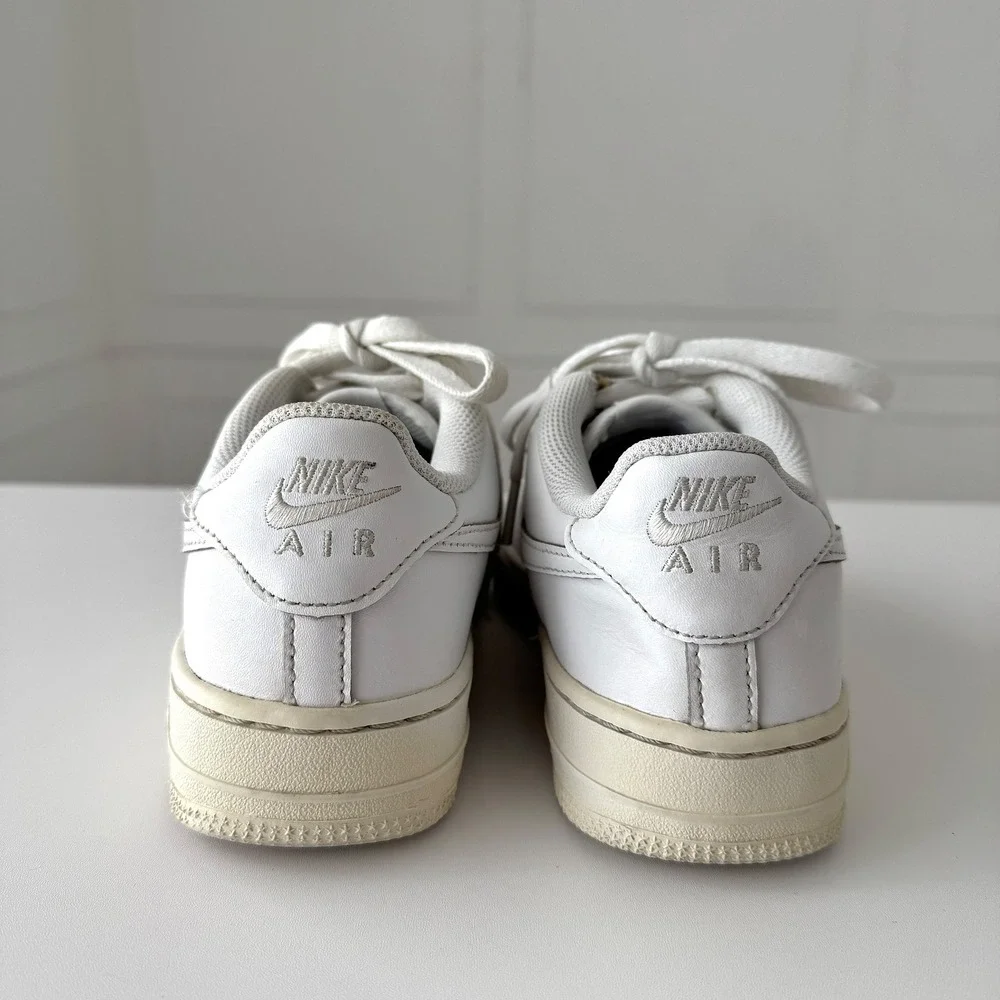 Nike Air Force 1 Low Kids White Leather Sneakers Shoes Size 5.5‎ Youth